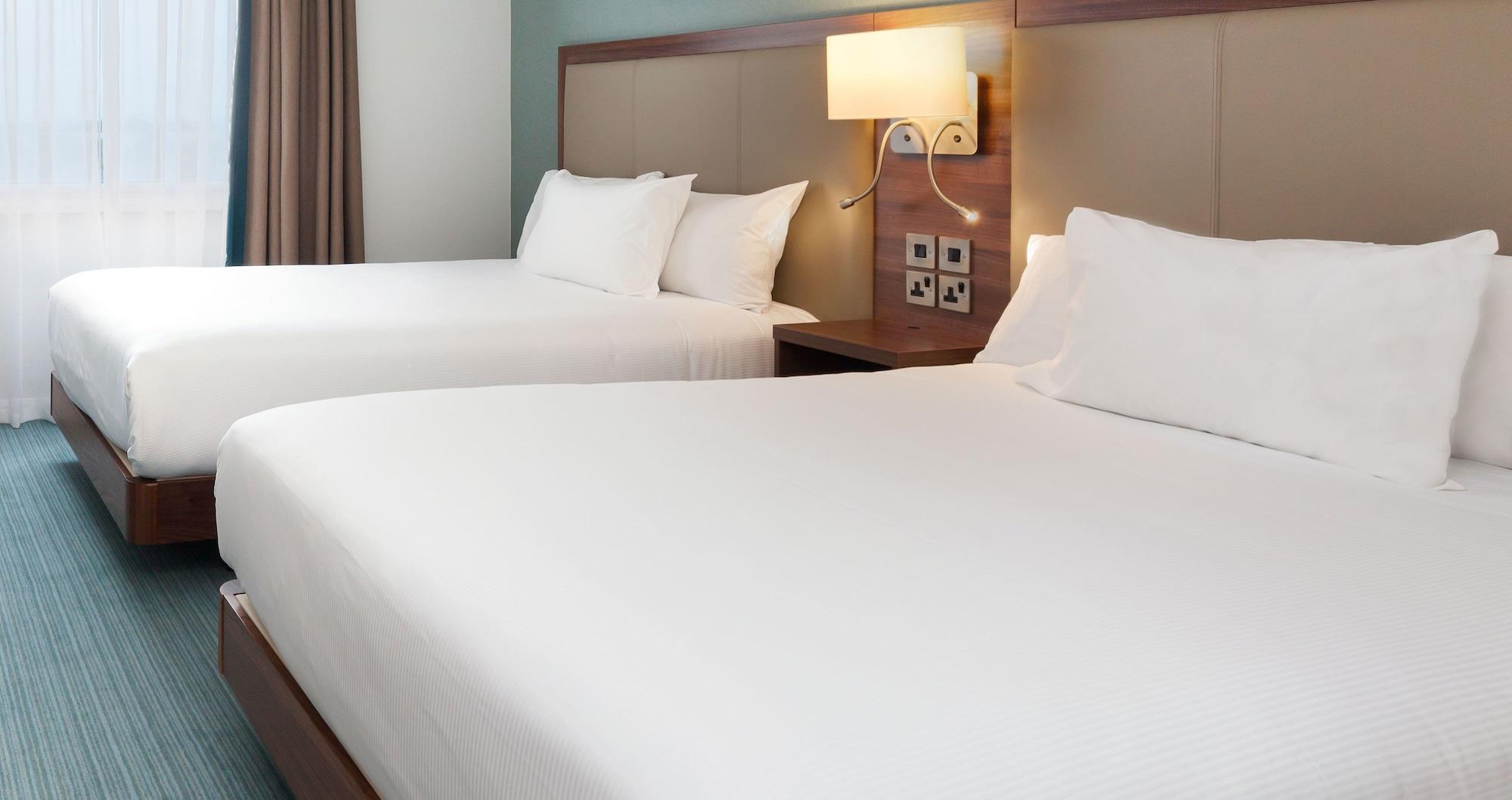 Hilton Garden London Heathrow Airport Hotel 4*
