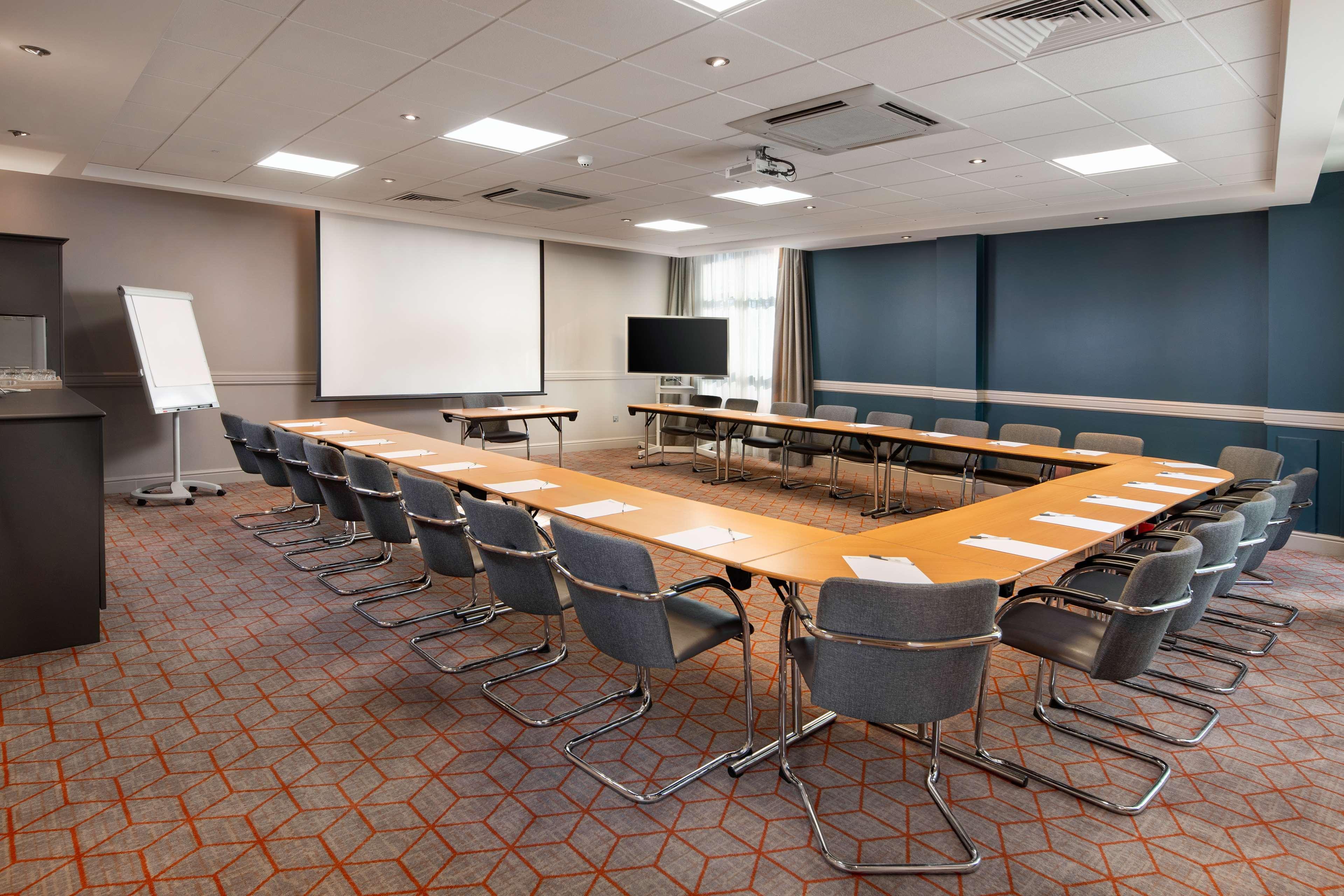 Hotel Hilton Garden London Heathrow Airport 4*
