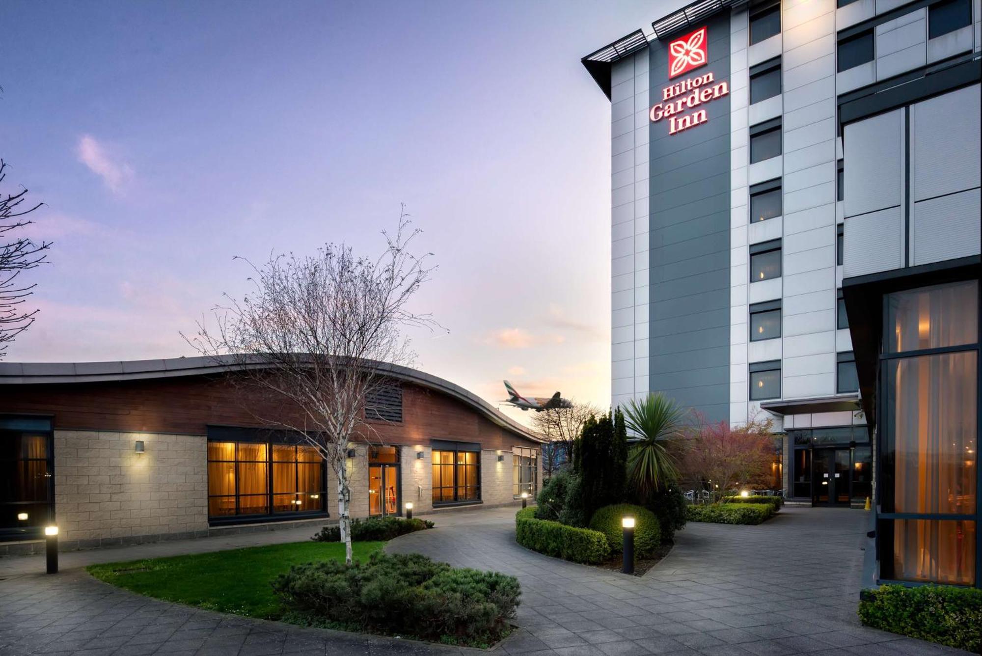 Hilton Garden London Heathrow Airport 4*